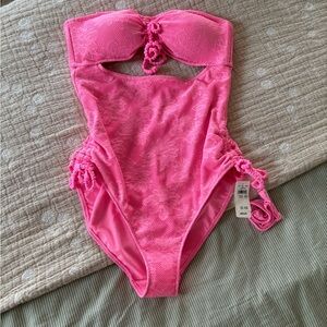 BNWT Aerie Cutout One Piece Swimsuit Medium